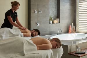 Couple’s Massage & Aromatherapy Bath